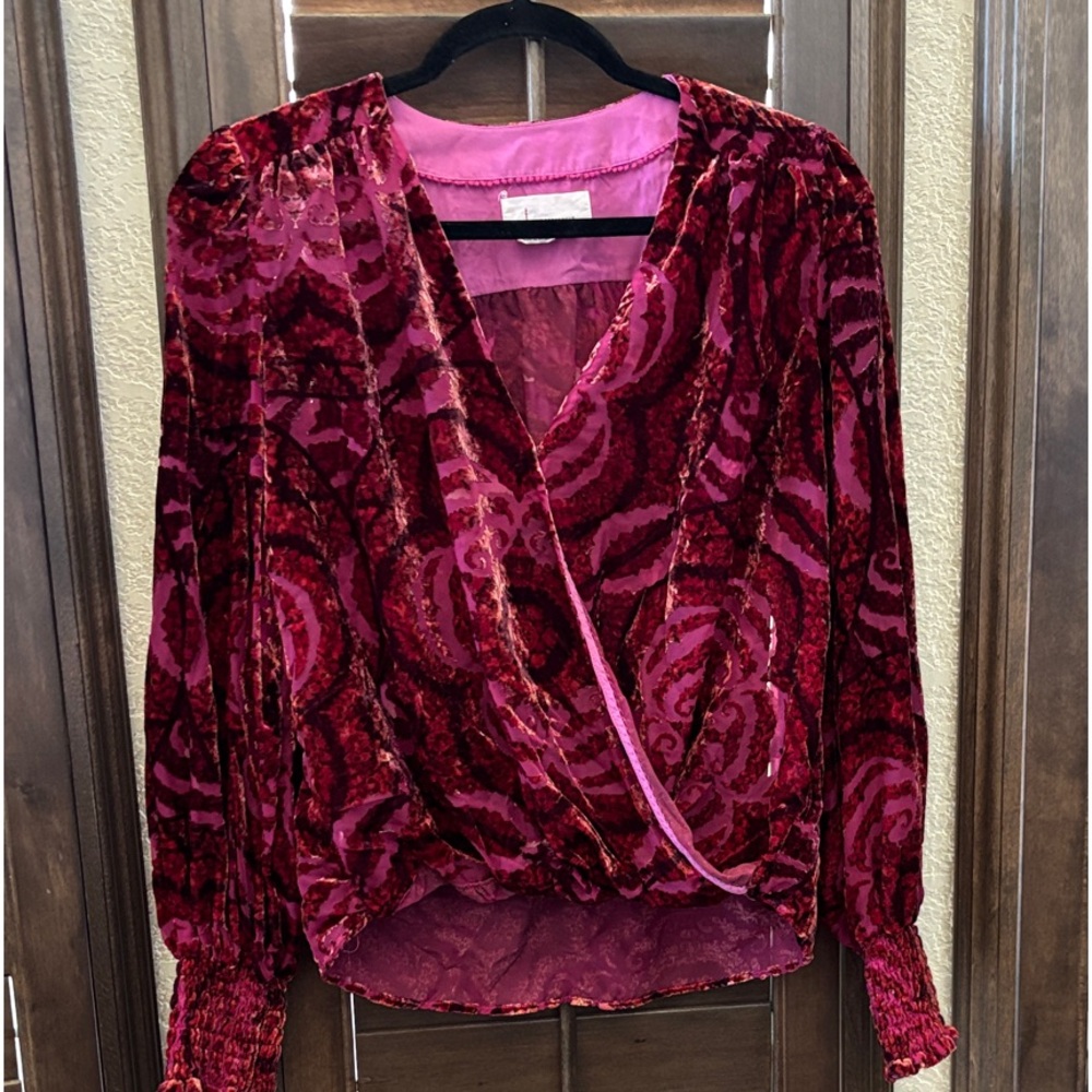 Anthropologie burnout velvet crossover top in size small